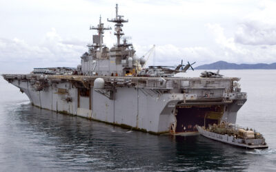 USS ESSEX (LHD-2)