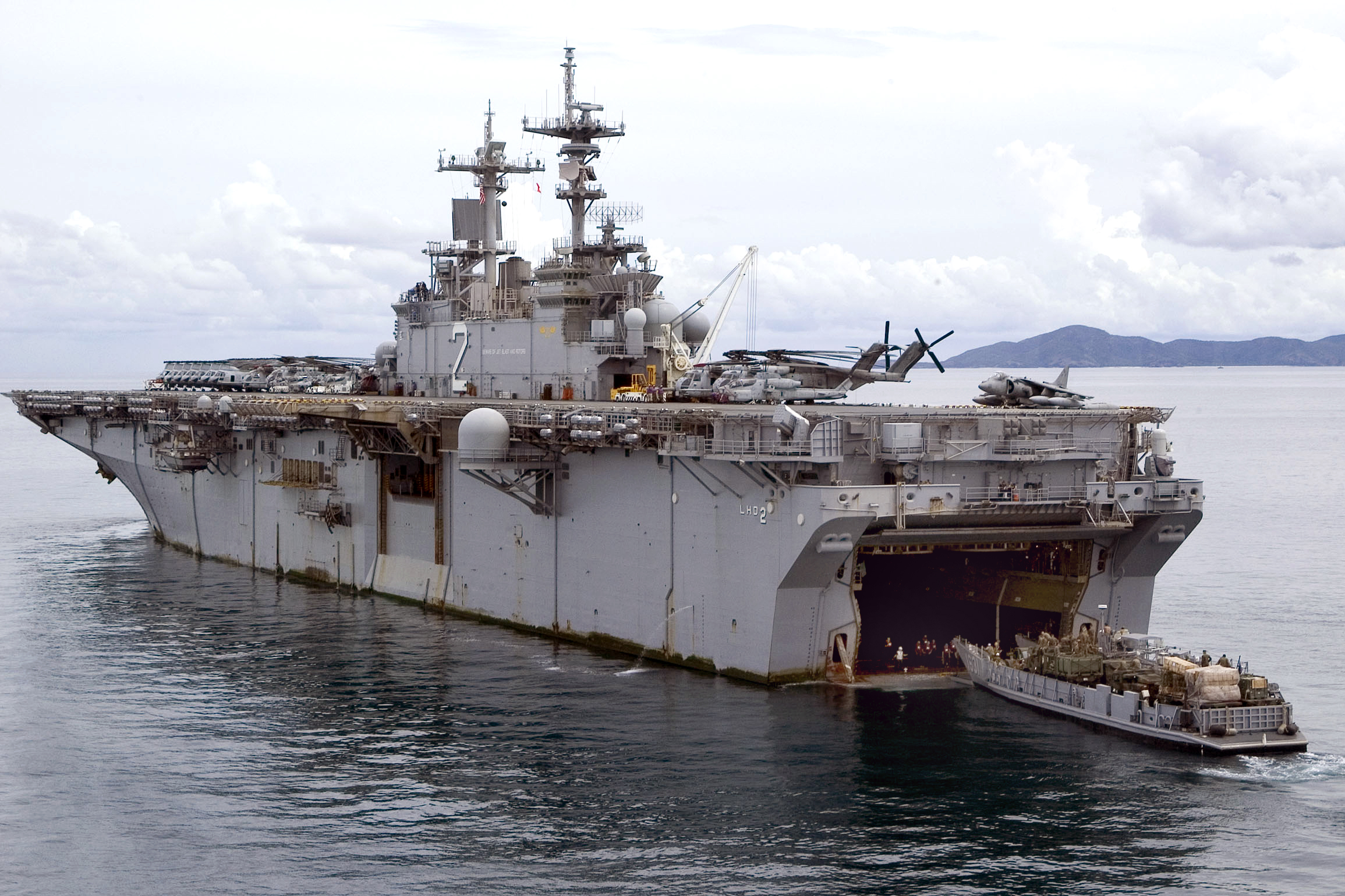 USS ESSEX (LHD-2) - Los Angeles Fleet Week | LA Fleet Week